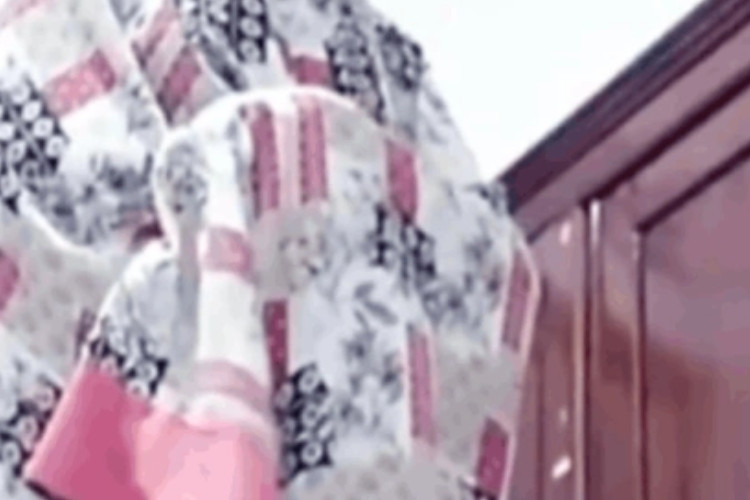 Aurat! Link Asli Video Ukhti Solat Viral yang Bikin Geger, Ramai Komentar Asbun Netizen 